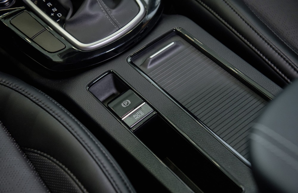 Phanh tay điện tử tích hợp tính năng Auto hold